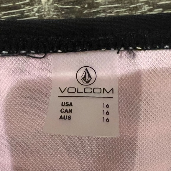 Volcom Juiced Tankini Swim Set - Picture 11 of 16